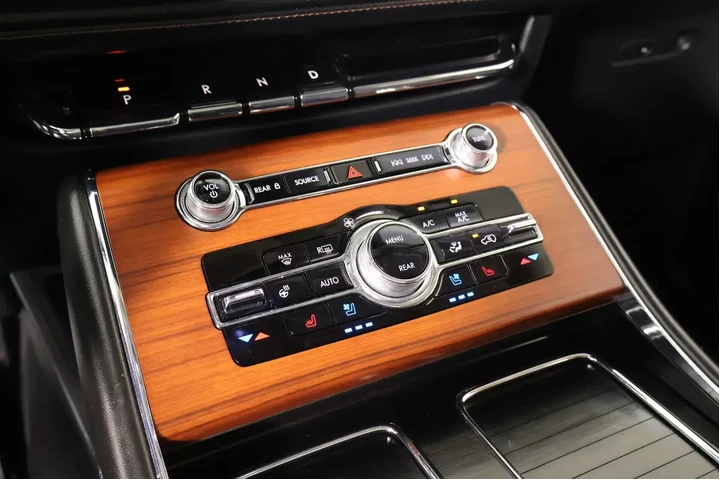 $34999 : Lincoln Aviator 2021 AWD Res image 8