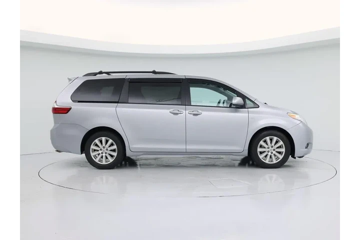 $27998 : Toyota Sienna 2017 AWD XLE 7 image 7