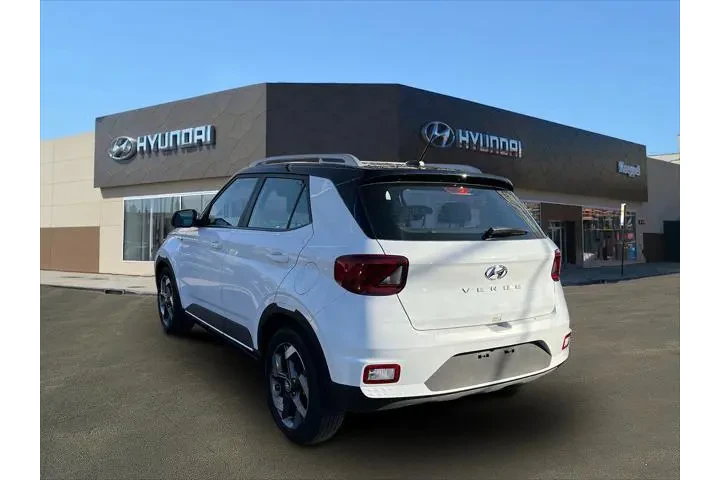 $19998 : Hyundai VENUE 2024 Limited 4 image 6