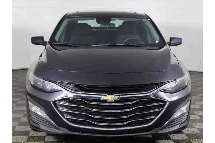 $14123 : Chevrolet Malibu 2023 LT 4dr image 10