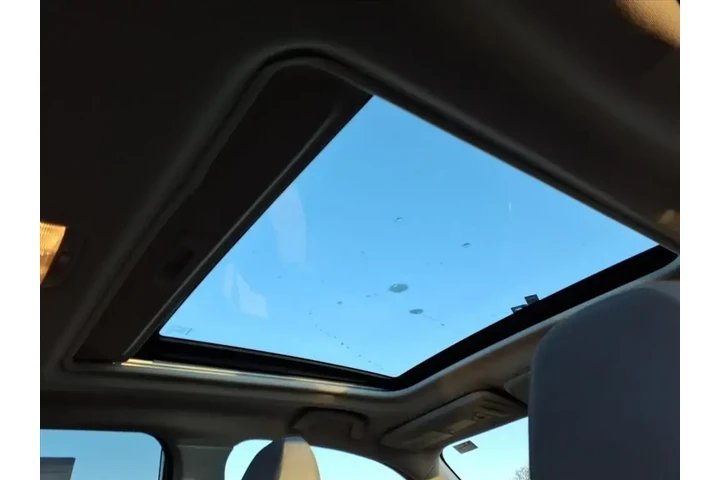 $16393 : Subaru Forester 2021 AWD Pre image 6