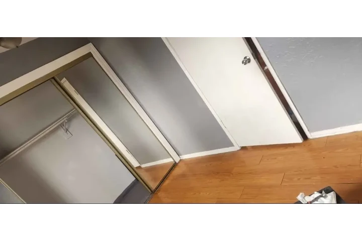 $1800 : Apartment/Cuarto Renta image 6