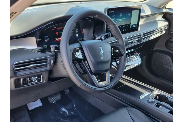 $36616 : Lincoln Corsair 2025 Premier image 7