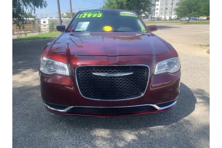 $12995 : 2017 300 Limited image 9