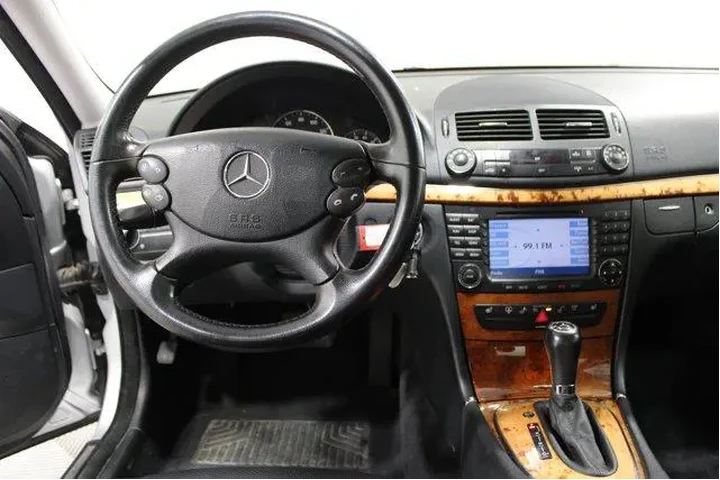 $8985 : Mercedes-Benz E-Class 2007 E image 2