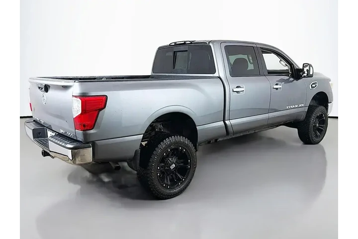 $20349 : Nissan Titan XD 2017 4x4 S 4 image 5