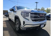 $46995 : 2025 GMC Sierra 1500 4WD Crew thumbnail