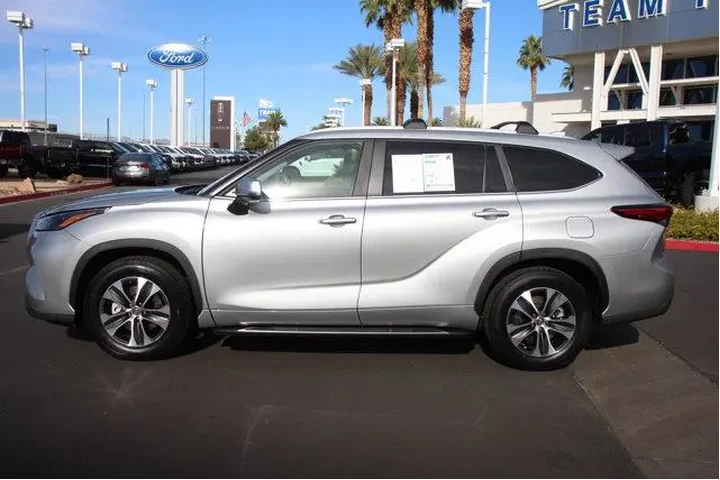 $36321 : Toyota Highlander Hybrid 202 image 4