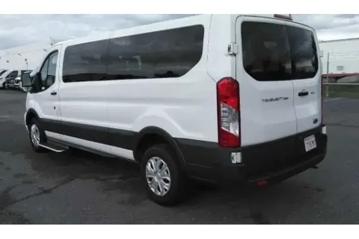 $37950 : Ford Transit 2022 350 XL 3dr image 2