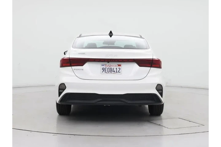 $17998 : Kia Forte 2023 LXS 4dr Sedan image 6