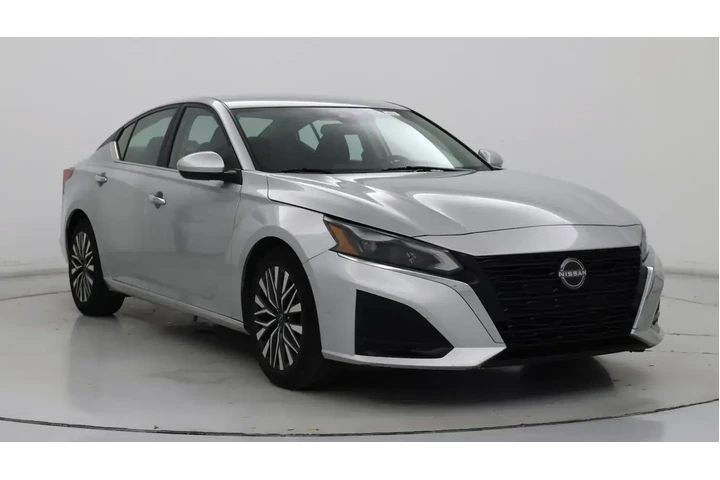 $18998 : Nissan Altima 2023 2.5 SV 4d image 1
