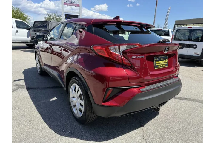 $13950 : 2019 C-HR LE image 5
