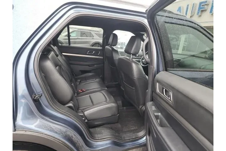 $14972 : Ford Explorer 2019 XLT 4dr S image 3