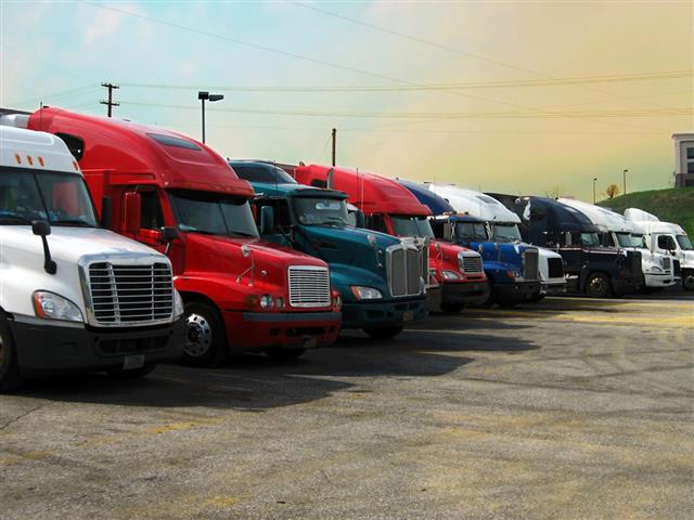 Solorzano Trucking LLC image 1