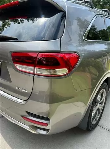 $7000 : 2016 Kia Sorento SX image 2