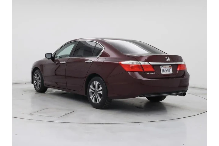 $17998 : Honda Accord 2015 LX 4dr Sed image 2