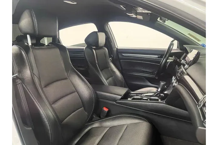 $25588 : Honda Accord 2022 Sport 4dr image 10