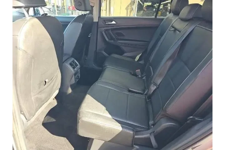 $15075 : Volkswagen Tiguan 2021 SE 4d image 5