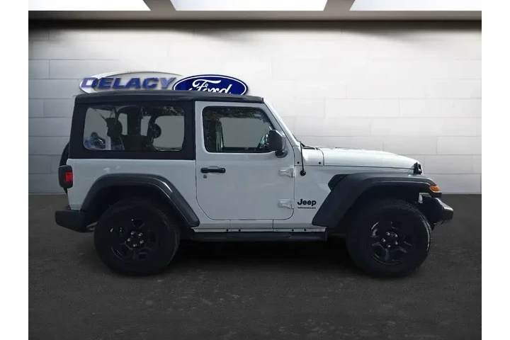 $27451 : Jeep Wrangler 2022 4x4 Sport image 6