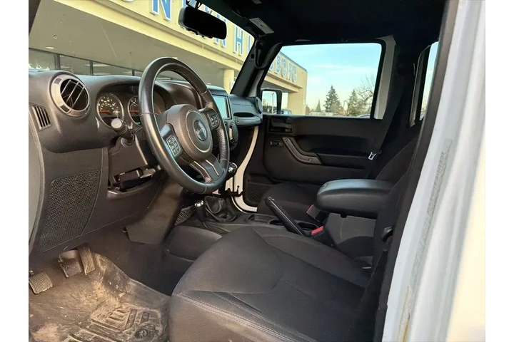 $18697 : Jeep Wrangler Unlimited 2016 image 9