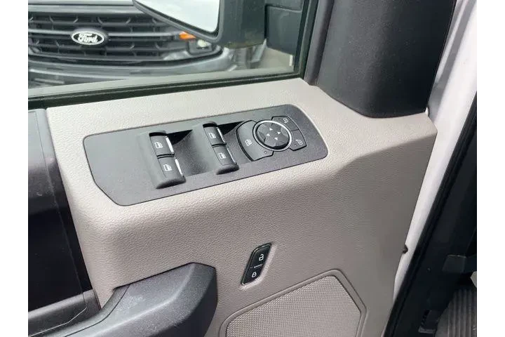 $26992 : Ford F-150 2019 4x4 XL 4dr S image 5