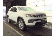 $19693 : Jeep Compass 2024 4x4 Latitu thumbnail