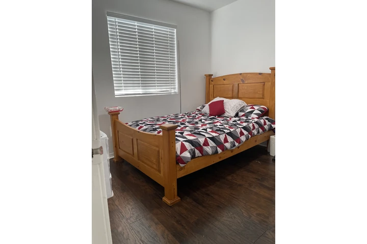 $1100 : Recámara en renta image 2