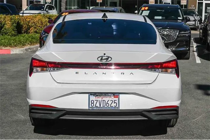 $17000 : Hyundai ELANTRA 2022 SEL 4dr image 6