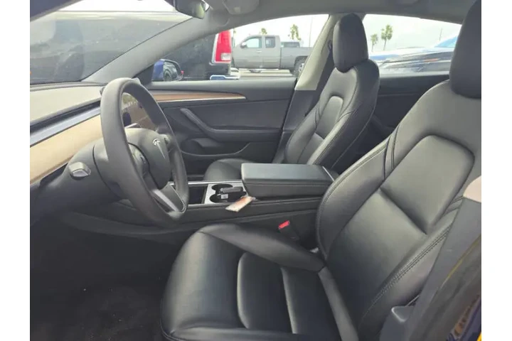2023 Model 3 image 9