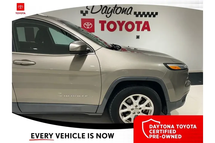 $16000 : Jeep Cherokee 2017 4x4 Latit image 9