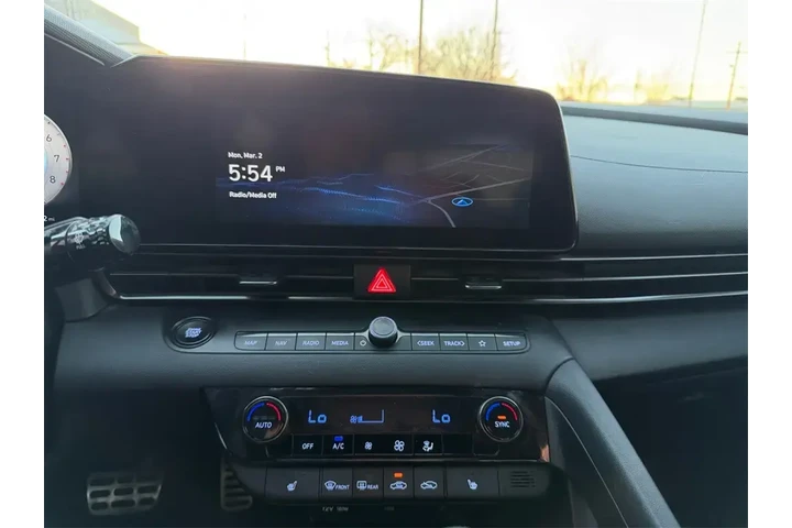 $24500 : Hyundai ELANTRA 2023 N Line image 9