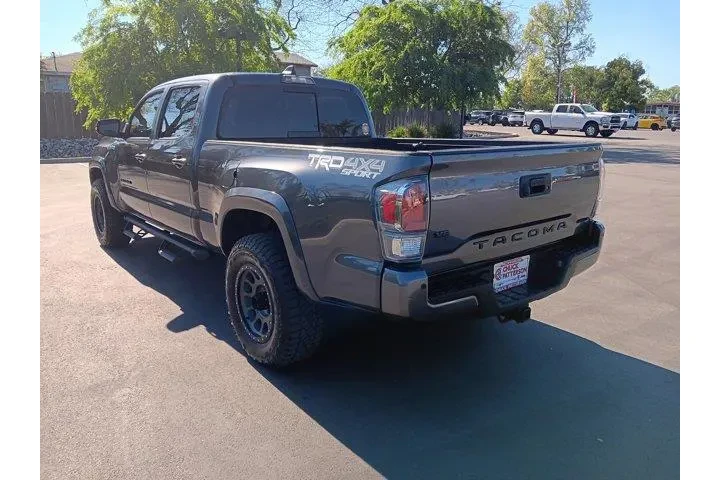 $35995 : Toyota Tacoma 2021 4x4 TRD S image 5