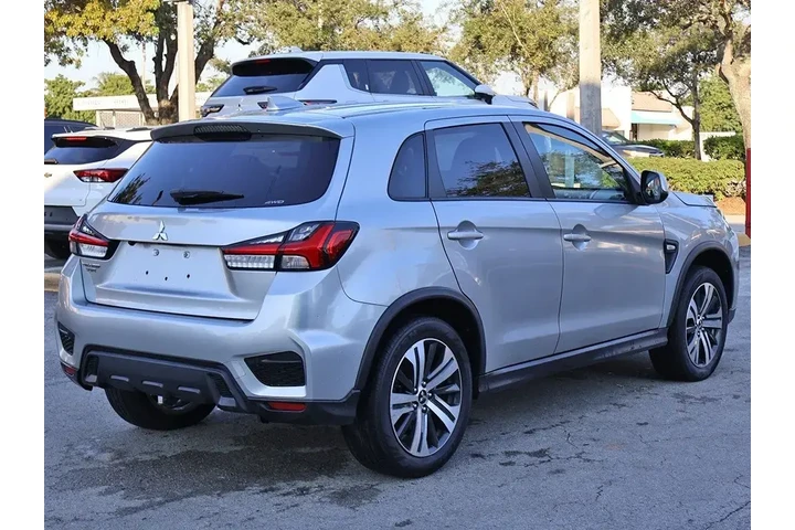 $12999 : Mitsubishi Outlander Sport 2 image 7