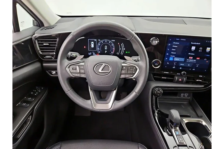$33998 : Lexus NX 250 2024 4dr Crosso image 10