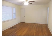 $1400 : REFRESHED SPACIOUS RANCH HOME thumbnail