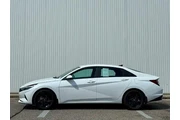 $18256 : Hyundai ELANTRA 2021 SEL 4dr thumbnail