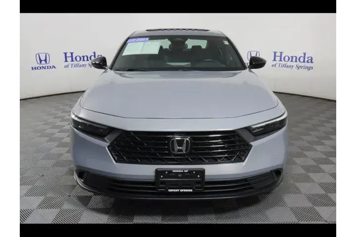 $27875 : Honda Accord Hybrid 2023 Spo image 2