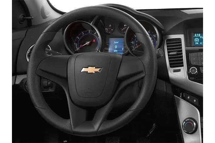 2014 Cruze LS Auto image 7