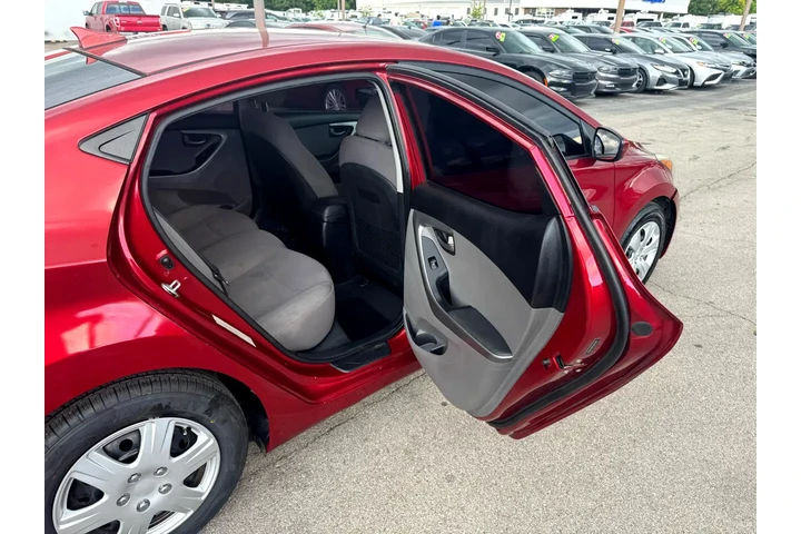 $7980 : 2016 Elantra 4dr Sdn Auto SE image 10