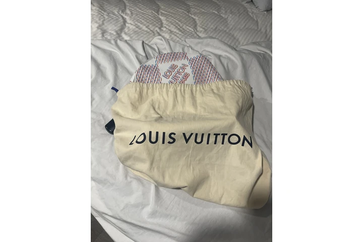 $5500 : Mochila nueva muy buena marca image 7