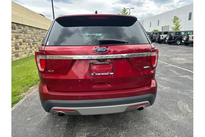 $16220 : Ford Explorer 2017 AWD XLT 4 image 6