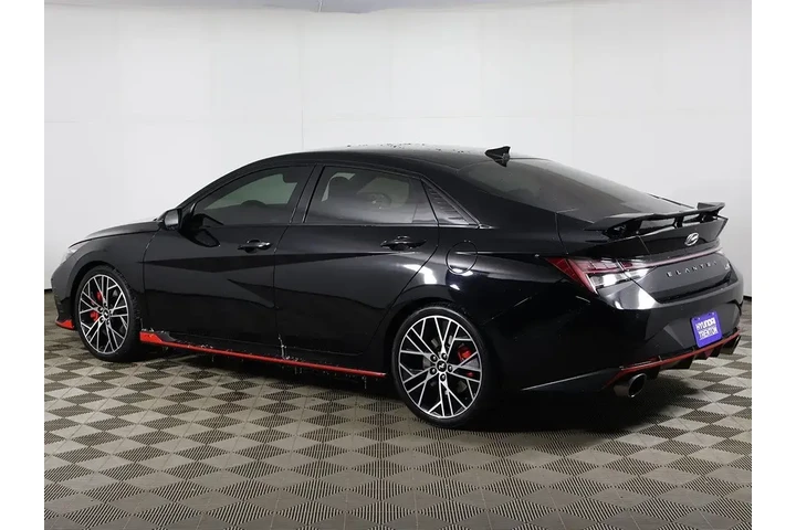 $23995 : Hyundai ELANTRA N 2023 4dr S image 9