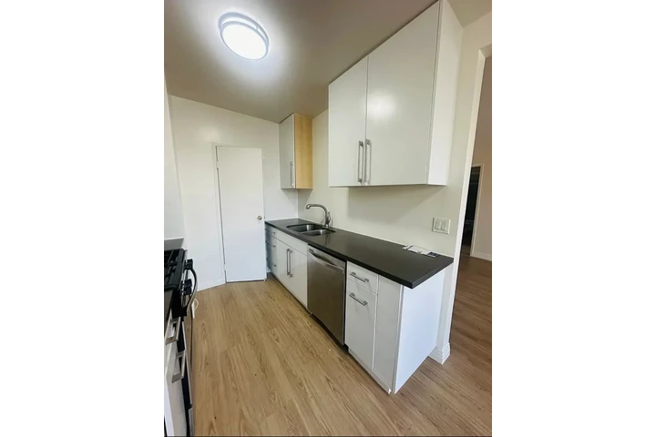 $1100 : Apt. 1Ba/1Ba en Los Angeles image 3