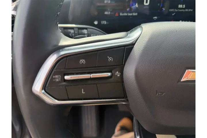 $25500 : Chevrolet Equinox 2025 LT 4d image 6