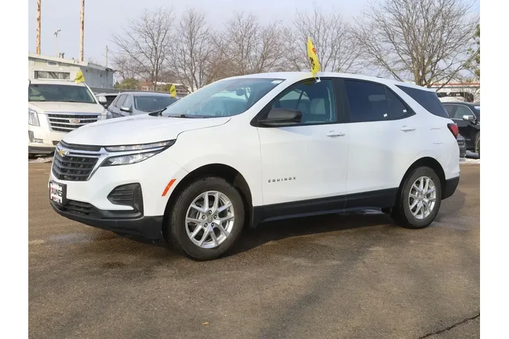 $18277 : Chevrolet Equinox 2022 4x4 L image 5