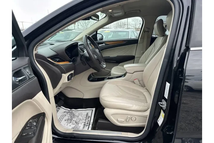 $11900 : 2019 MKC Select image 10