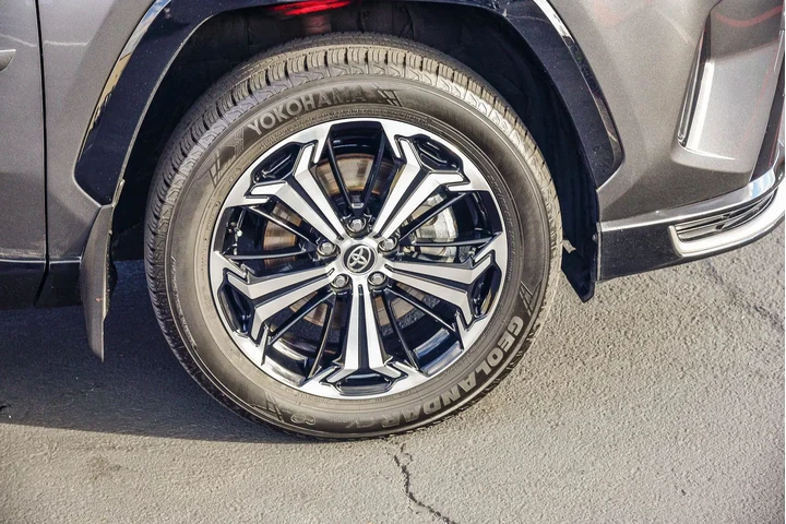 $38438 : Toyota RAV4 Prime 2023 AWD X image 10