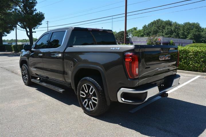 2021 GMC Sierra 1500 SLT image 10