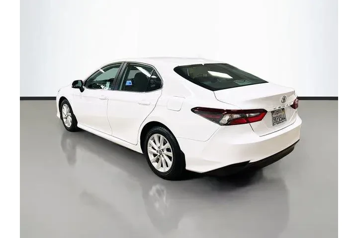 $19877 : Toyota Camry 2024 LE 4dr Sed image 5