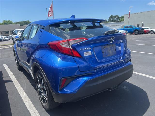 $14991 : PRE-OWNED 2018 TOYOTA C-HR XL image 8